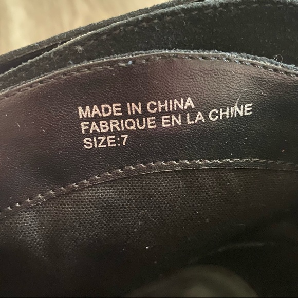 Ecote Urban Outfitters Alexandra Suede Slip On Booties - Picture 6 of 11